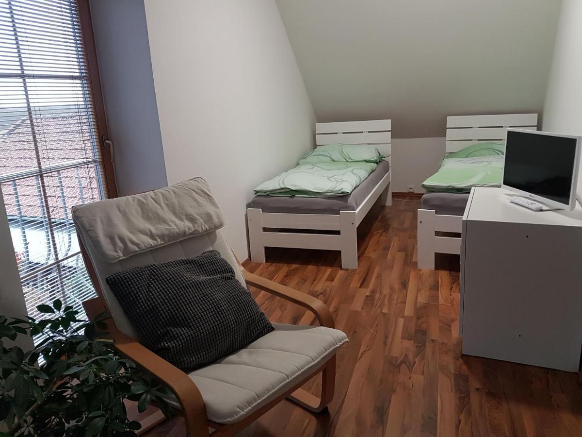 Apartman V Aleji Славков-у-Брна Екстер'єр фото